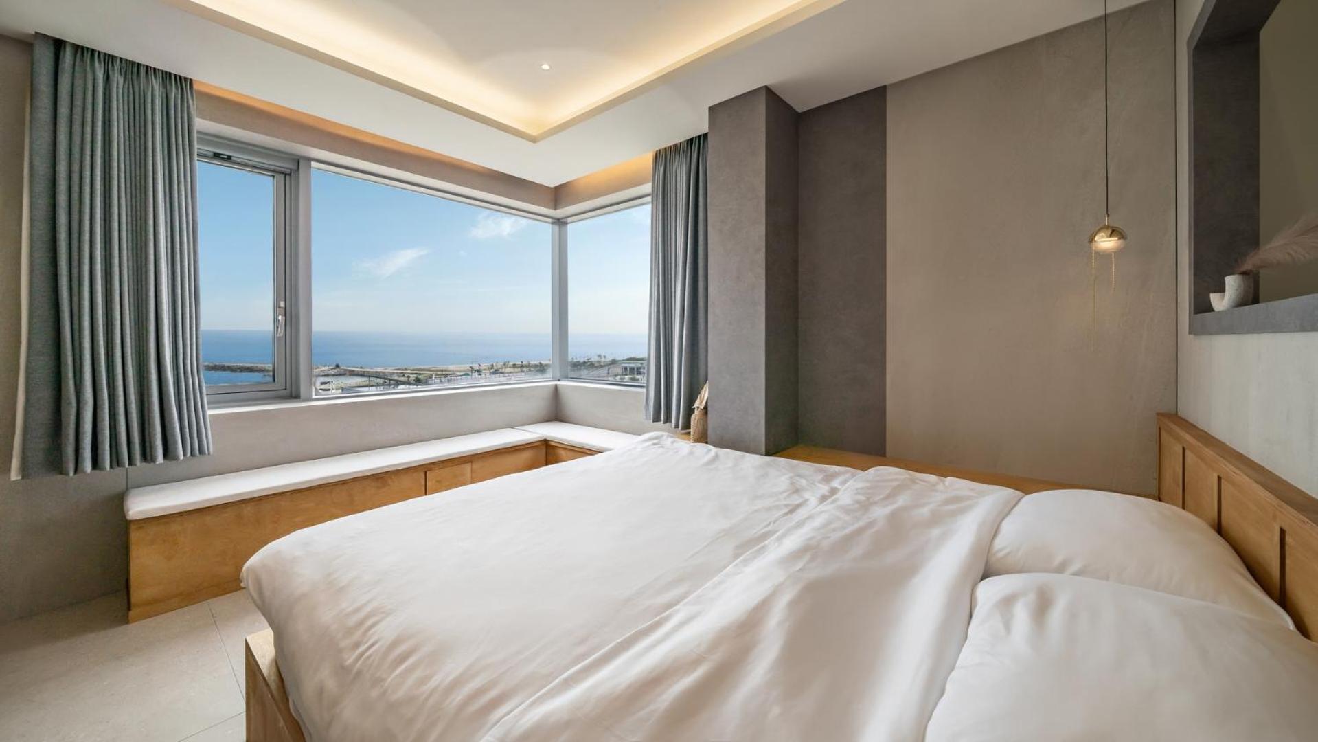 Goseong Gyeoulbada Ocean View Pension Номер фото